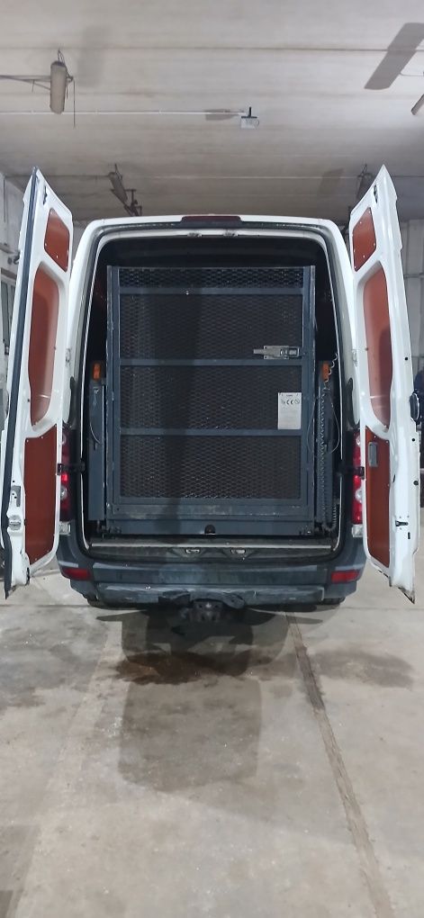 Winda załadowcza do busa wewnetrzna Crafter, Sprinter 400kg