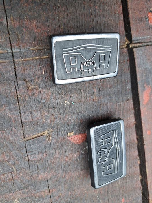 Emblematy VW Wolfsburg w błotnik para polo 2 golf II passat