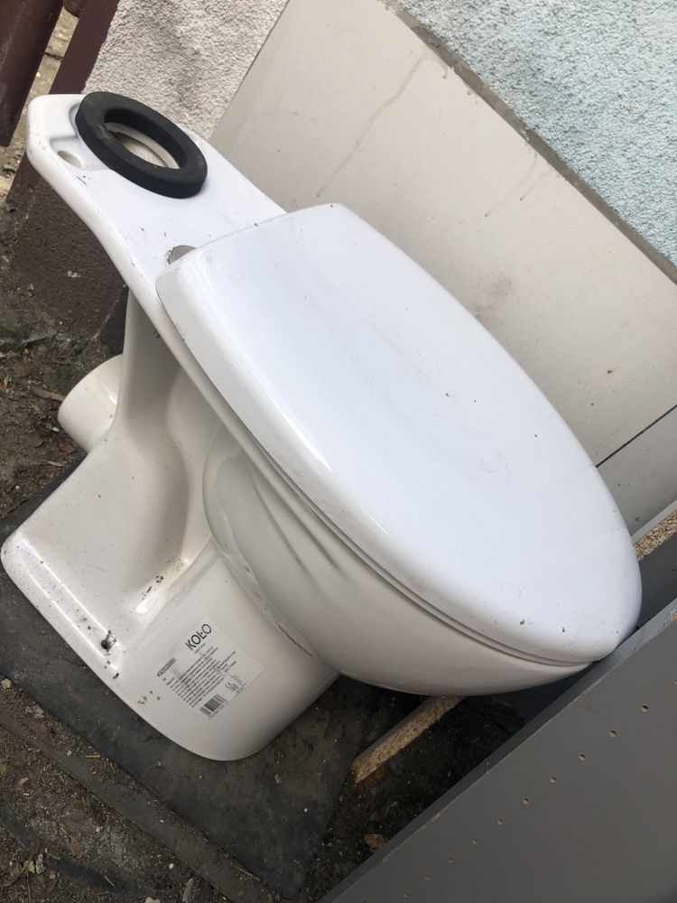 Miski wc koło wc