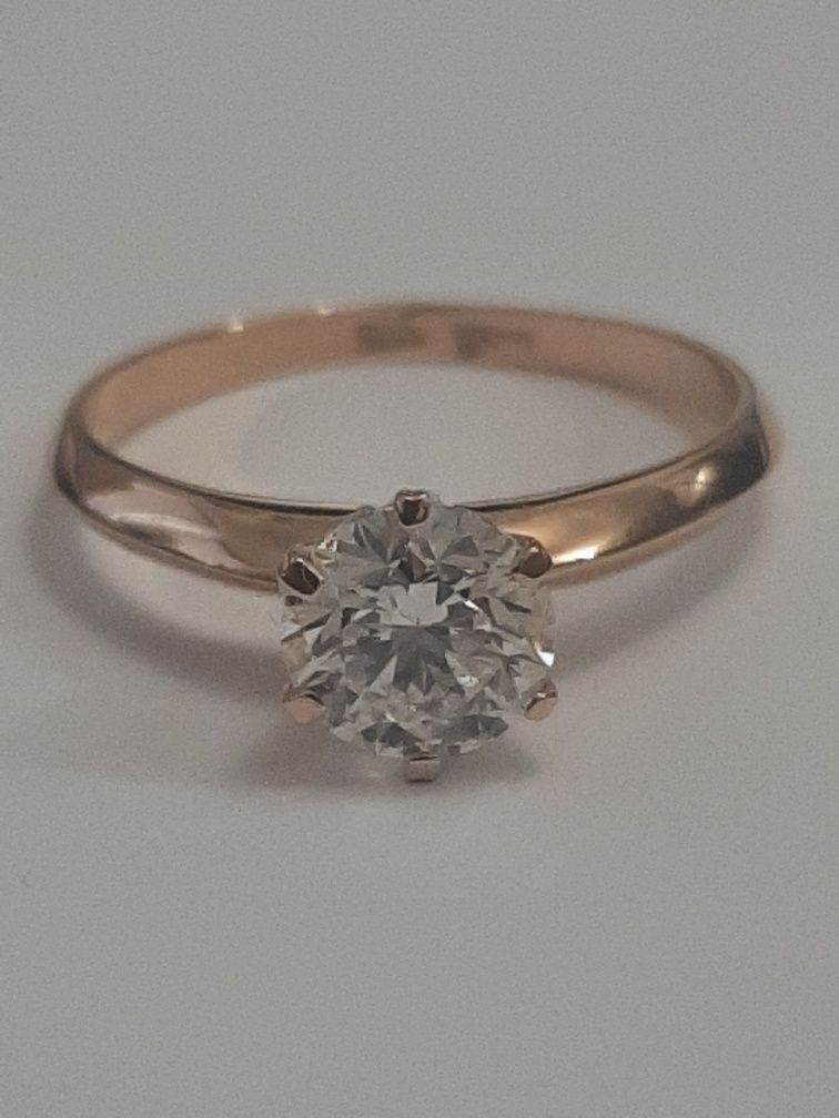 1.09 ct H /SI 1 натуральный бриллиант, сертификат , золотое кольцо. .