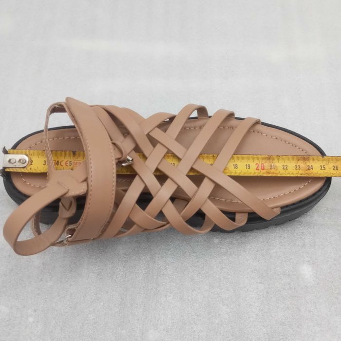 Новые женские босоножки-римлянки на высокой подошве  .