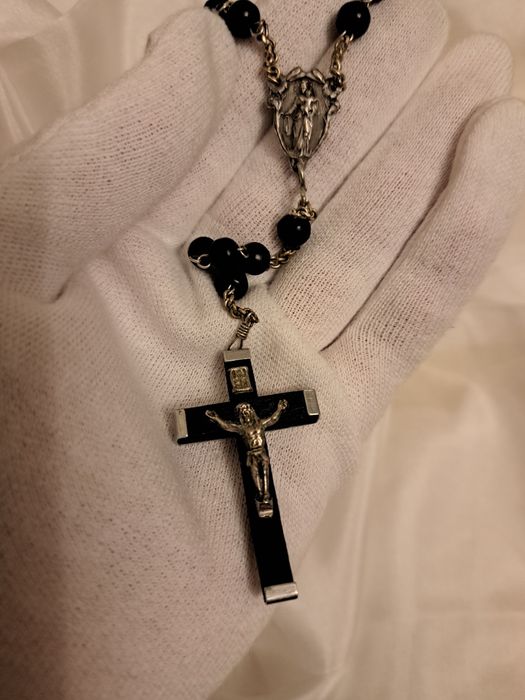 Stary różaniec vintage drewniany czarny