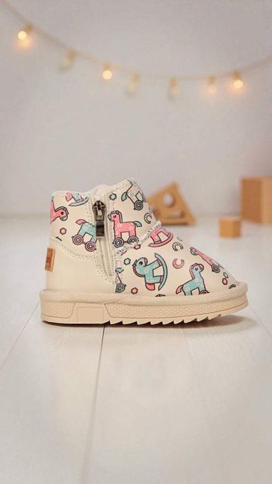 Теплі дитячі зимові черевики бежеві 21-26 розміри