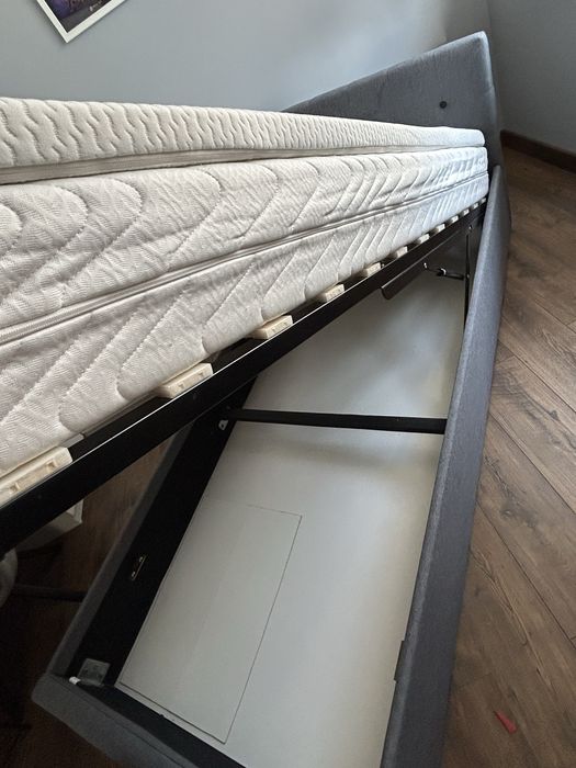 Łóżko tapicerowane 90x200