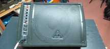Monitor de palco Behringer F1220D