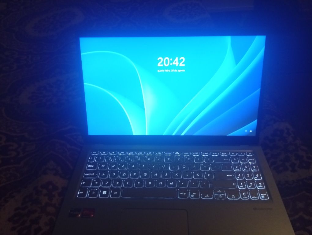 Pc portátil asus