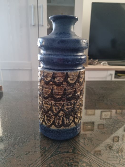 ceramica artystyczna/wazon- Haldensleben/Niemcy