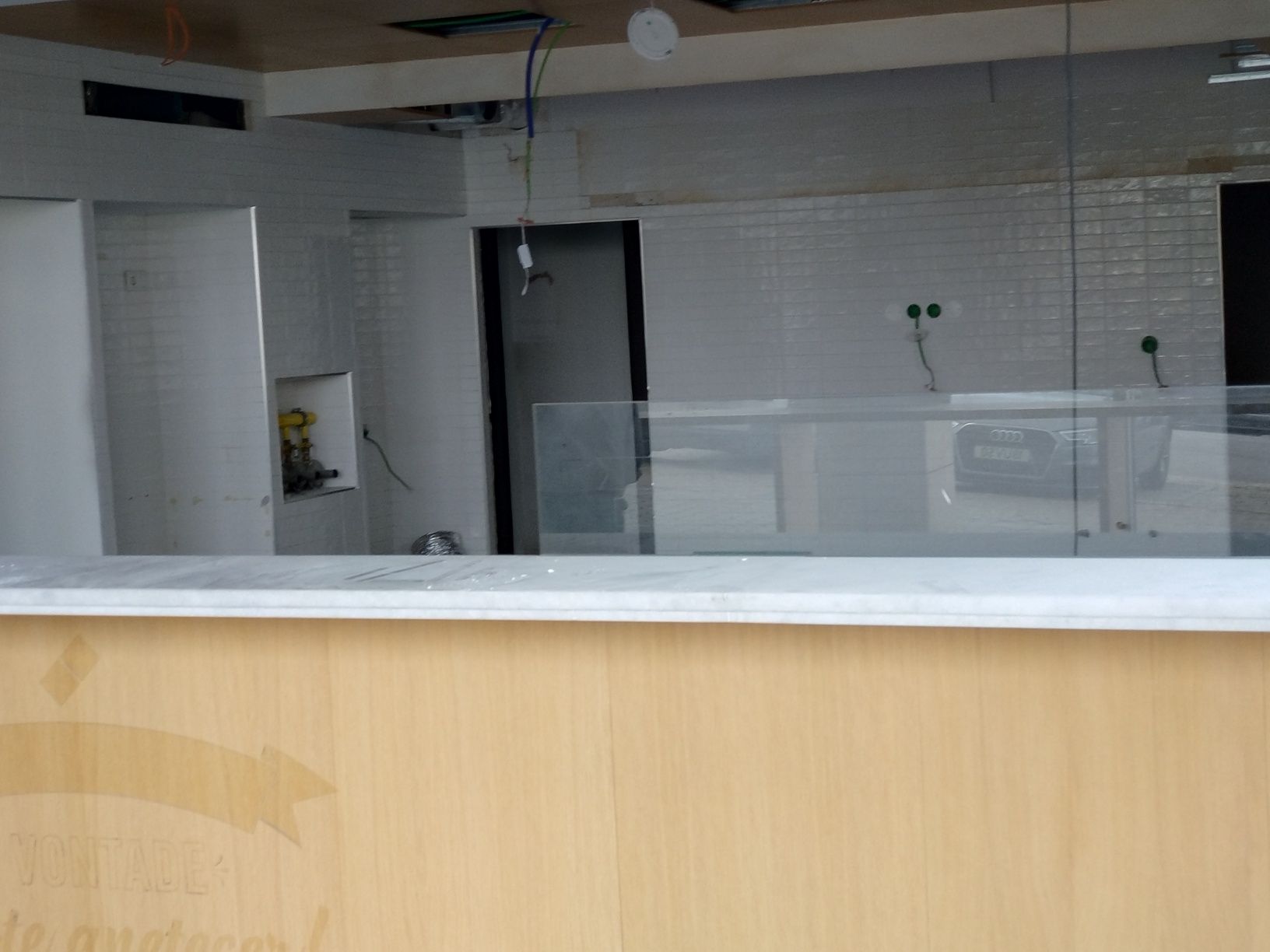 Vendo ou arrendo loja para restauraçao em Gaia