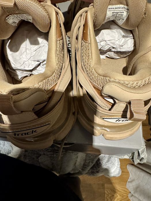 Beżowe sneakersy Balenciaga  - rozmiar  42