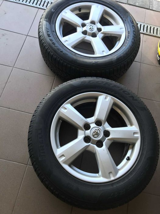 Sprzedam koła Rav 4 zimowe 215/65/17 5x114,3