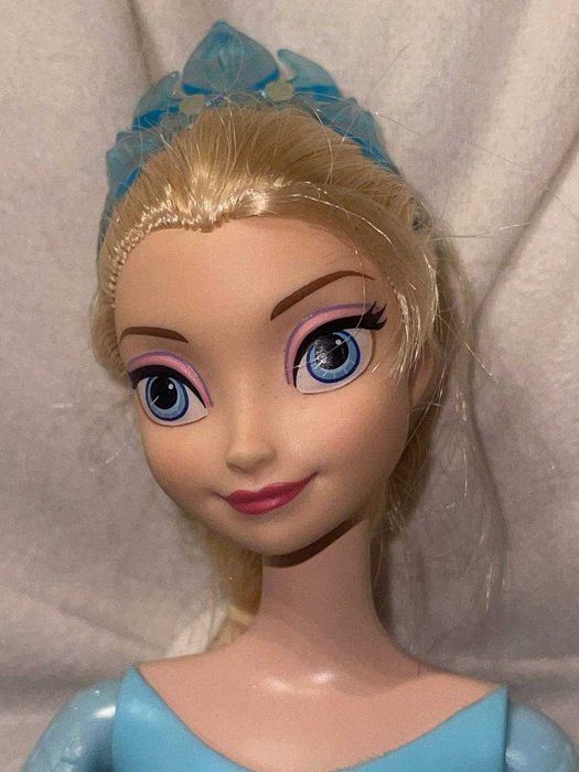 Лялька Ельза Mattel Disney. 2012. Індонезія.