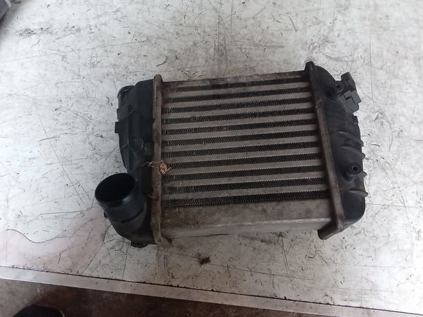 Intercooler prawy Audi A4 B7 2.7 3.0 TDI