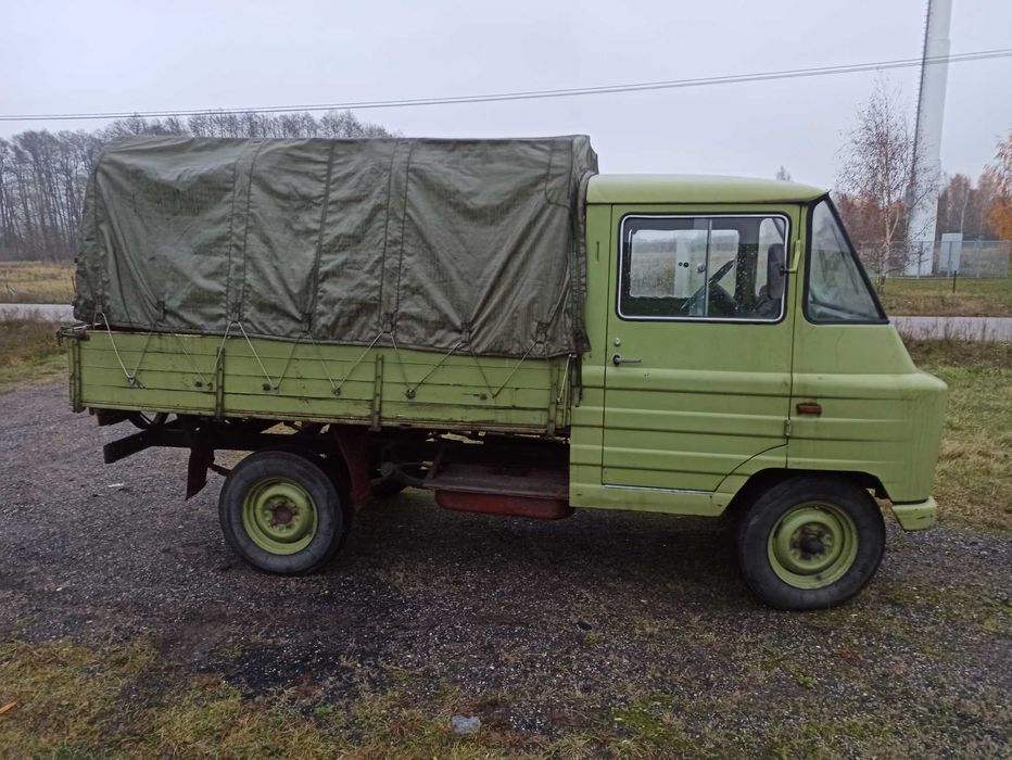 Żuk A 11 skrzyniowy z plandeka . Ważne Oc i przegląd. Niski przebieg.