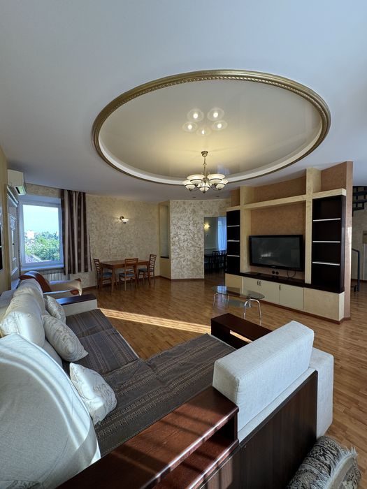 Сдам часть дома Олександра Кониського центр