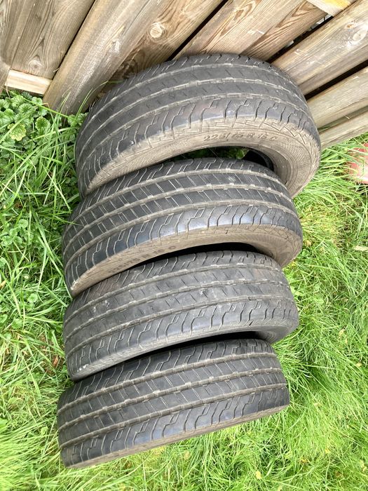 Opony letnie Continental 225/75 r16C vancontact ( 2020 r )