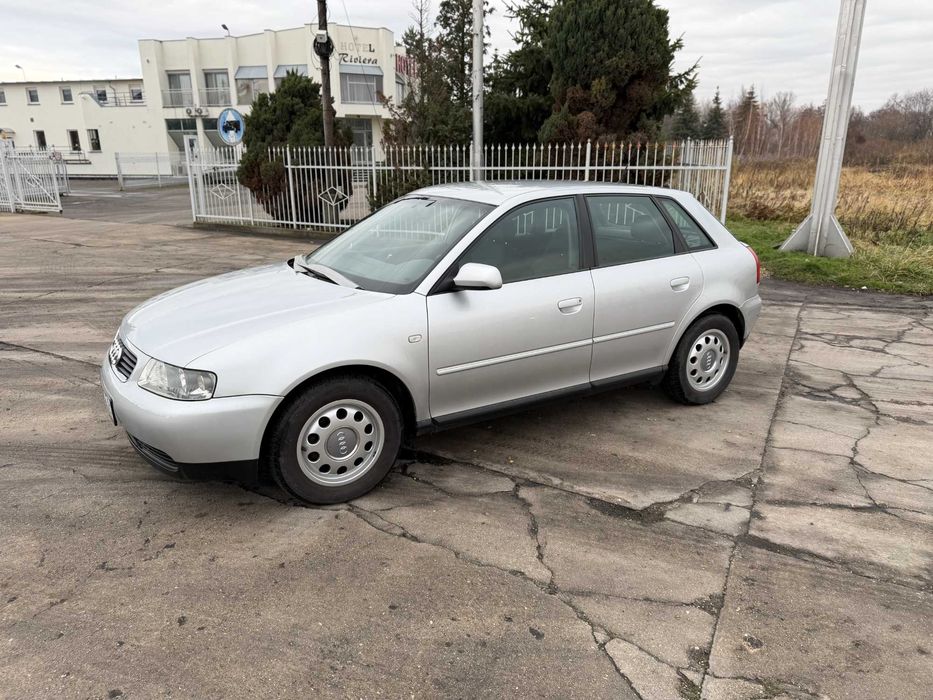 Audi A3 1,6 MPI *5 drzwi* 120 tys. km * zarejestrowany *