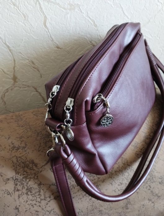 Сумочка сумка шкіряна бургунді Нова
