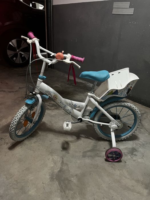 Bicicleta Decathlon, usada mas em bom estado.