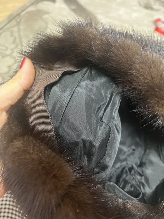 Норкова шапка жіноча