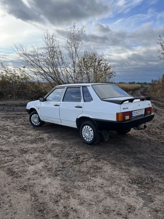 Продам ваз 21099