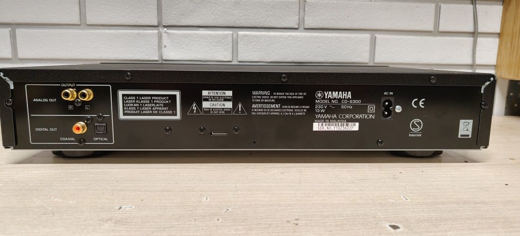 Odtwarzacz CD player YAMAHA CD-S300. USB