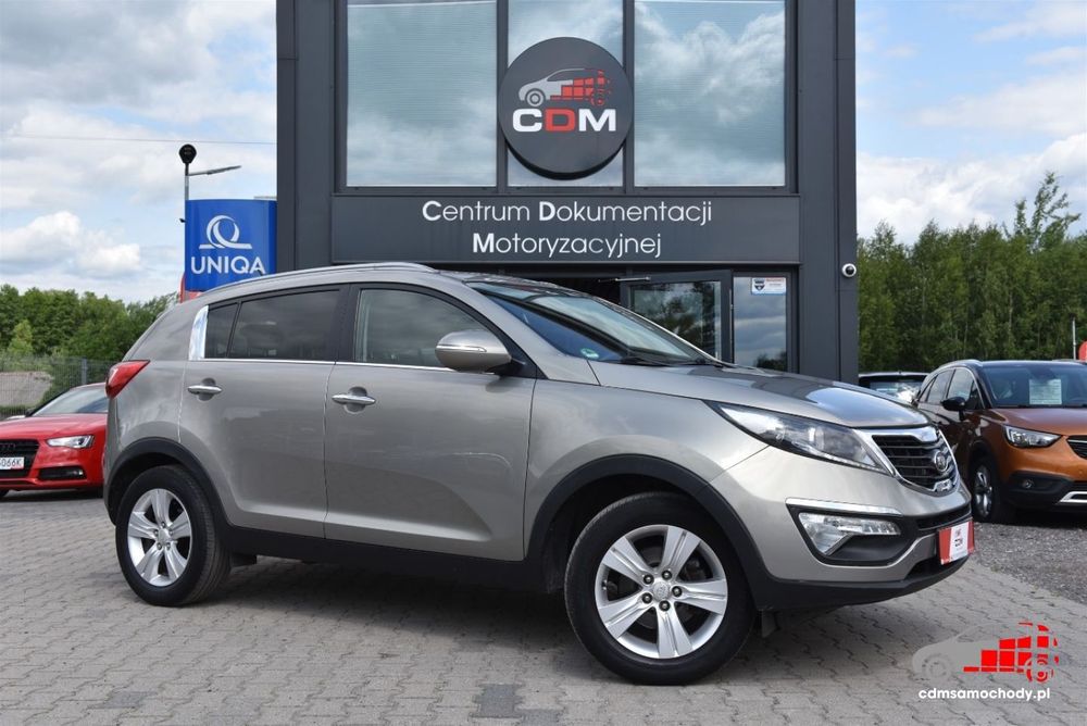Kia Sportage 1.6 Benzyna X-ecutive Plus Pack Hak PDC Klima Certyfikat! Video!