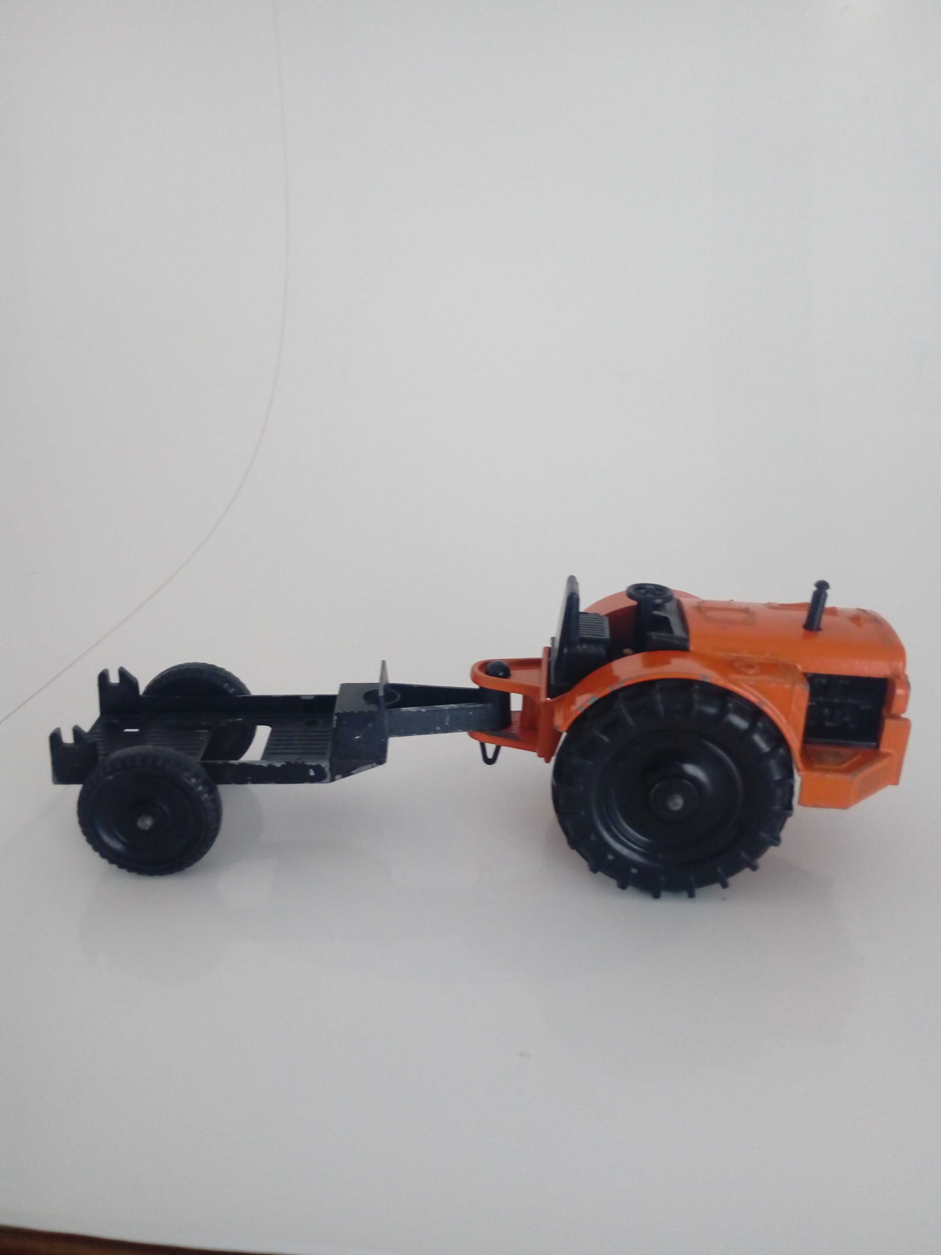 Miniaturas Trator