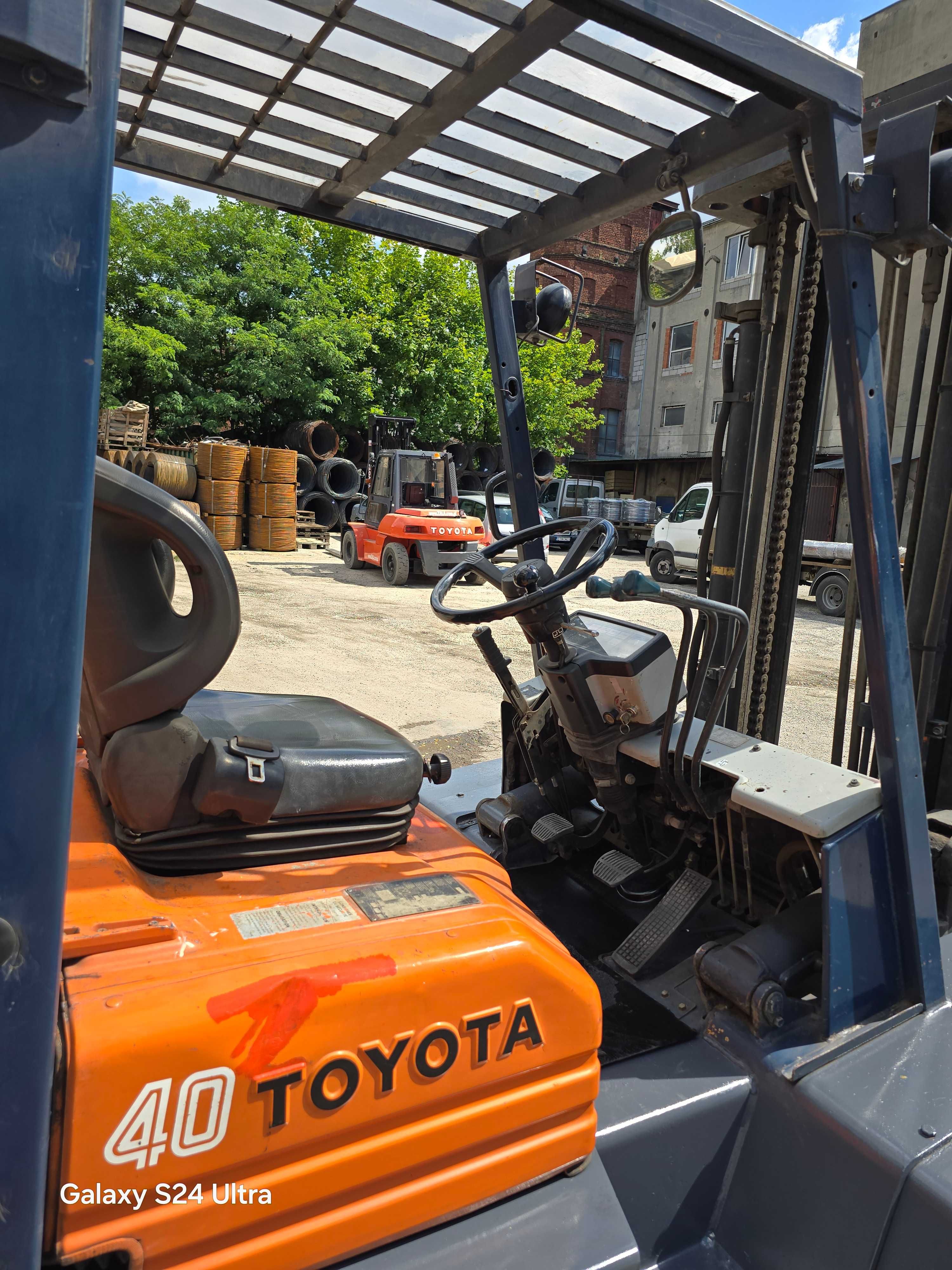 Wózek widłowy Toyota 5FD40