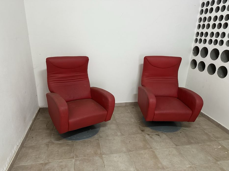 2 Cadeirões grandes dimensões muito confortáveis