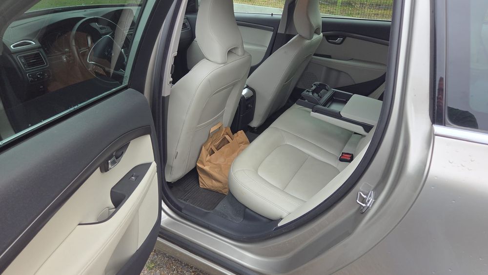 Volvo v70 2.0Diesel D4 181km zarejstowany