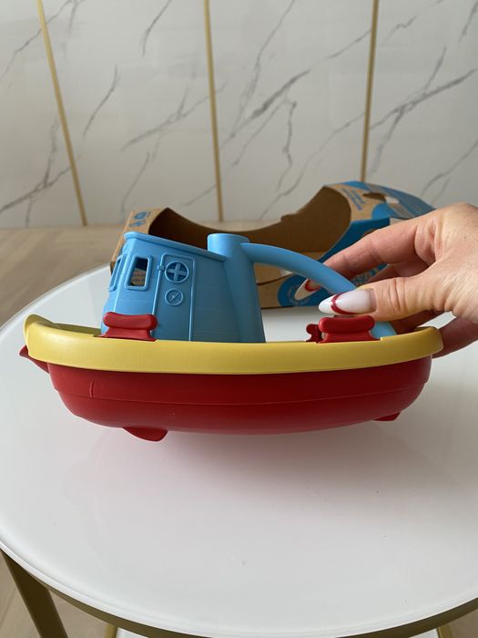Цікаві іграшки для купання пляжу лодка човен Green Toys