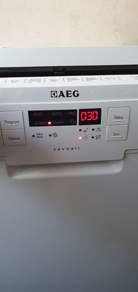 Maquin de lavar a loiça AEG