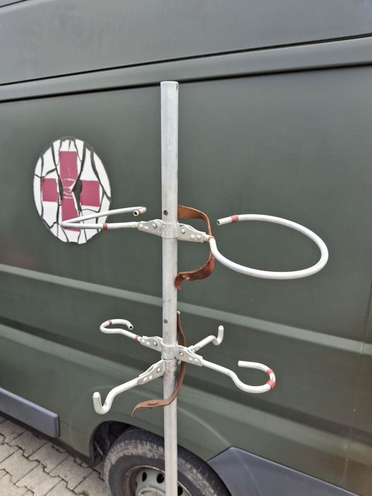 Stojak na kroplówki składany wojskowy