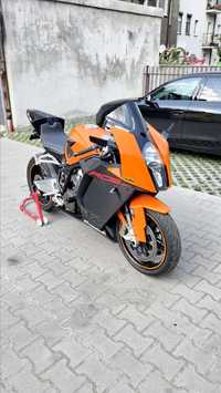 Motocykl KTM RC8
