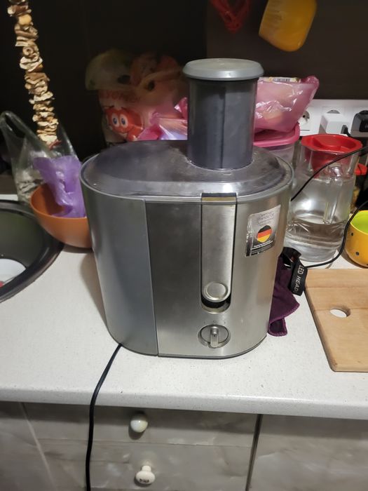 Продам соковыжималка Braun J700