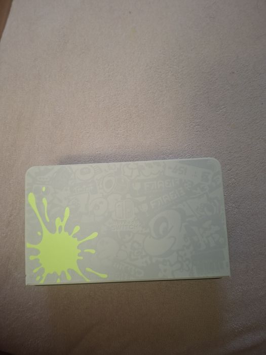 Продам nintendo switch oled (splatoon)