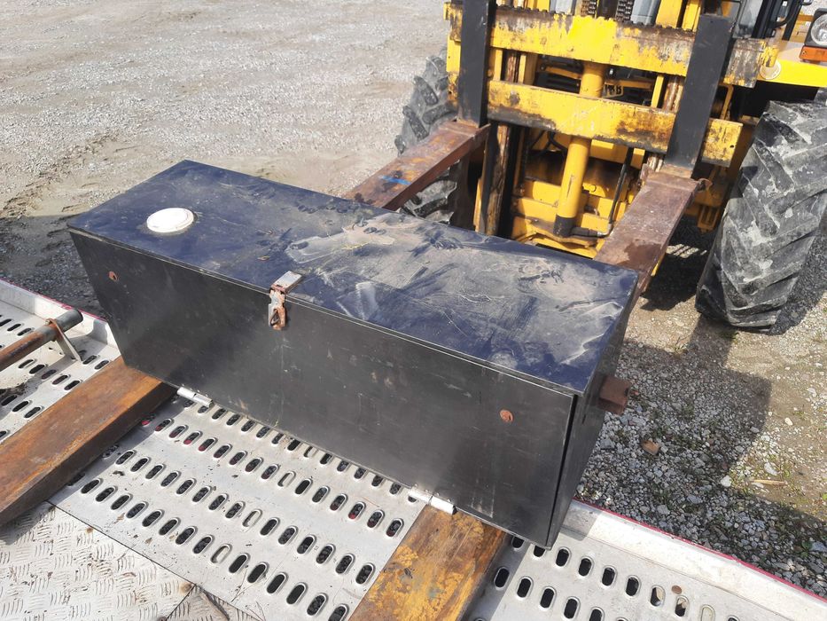 Skrzynka narzędziowa samochodowa do ciężarówki tir