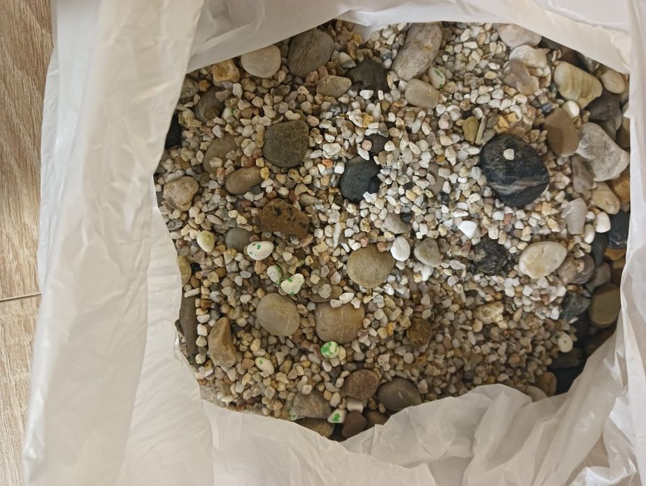 Aquário grande em bom estado