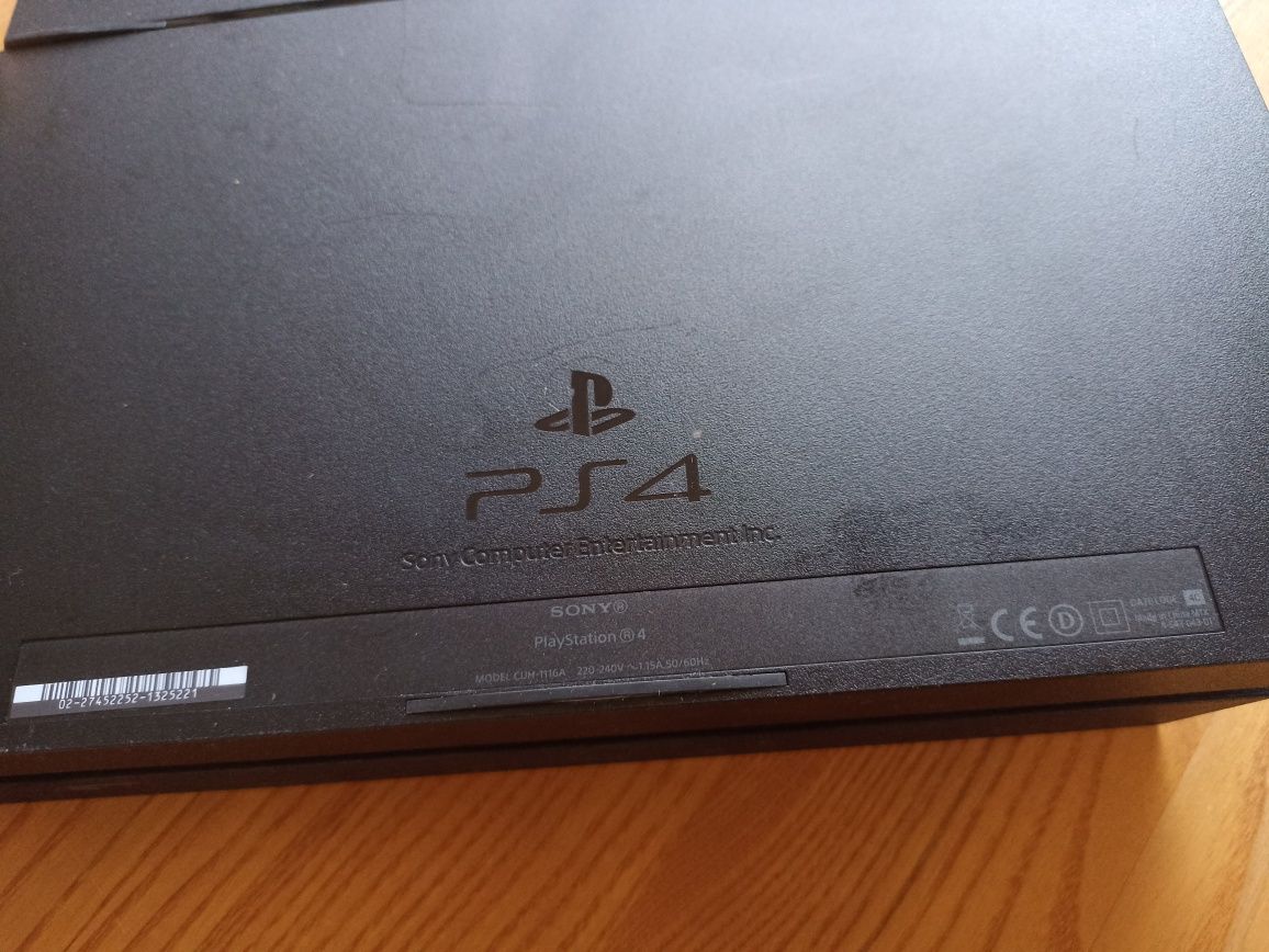 Sony Playstation 4 (PS4) 500gb.