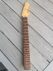 Gryf gitary typu stratocaster