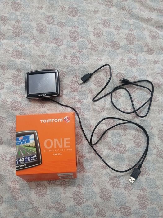 GPS TOM Tom quase novo
