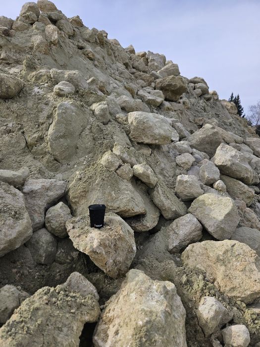 Сипучі матеріали з доставкою.Пісок,щебінь,земля,глина