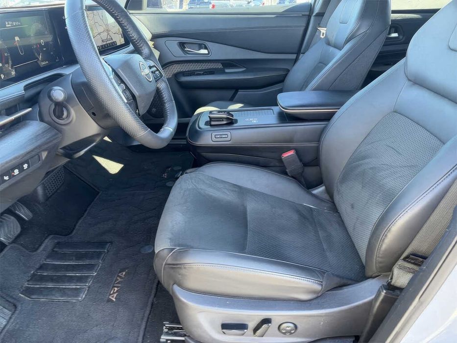 Nissan Ariya      2023