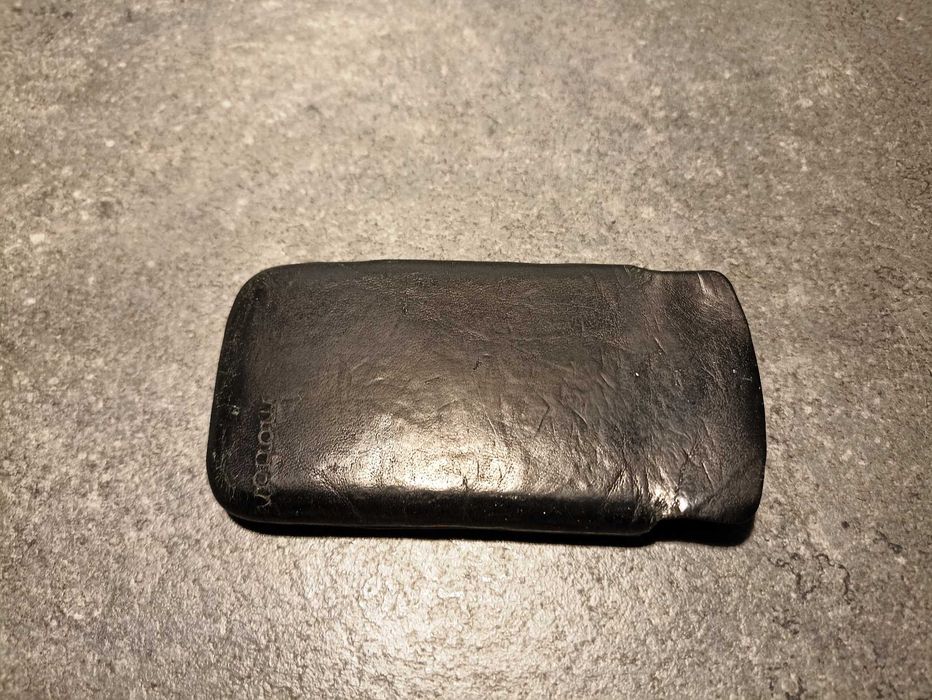 Telefon komórkowy - SAMSUNG GT-I5700 - stan idealny + etui ochronne