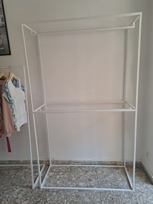 Wyposażenie sklepu odzieżowego