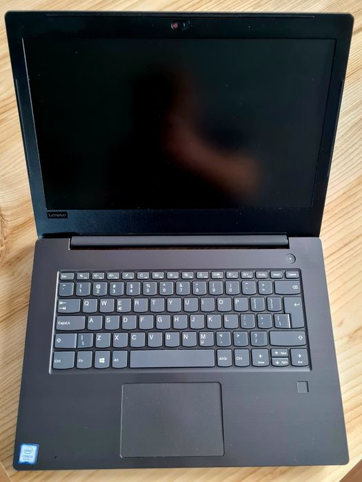 Laptop Lenovo V330  i5-8250U 1,6GHz/12GB DDR4/SSD 256GB  Win11