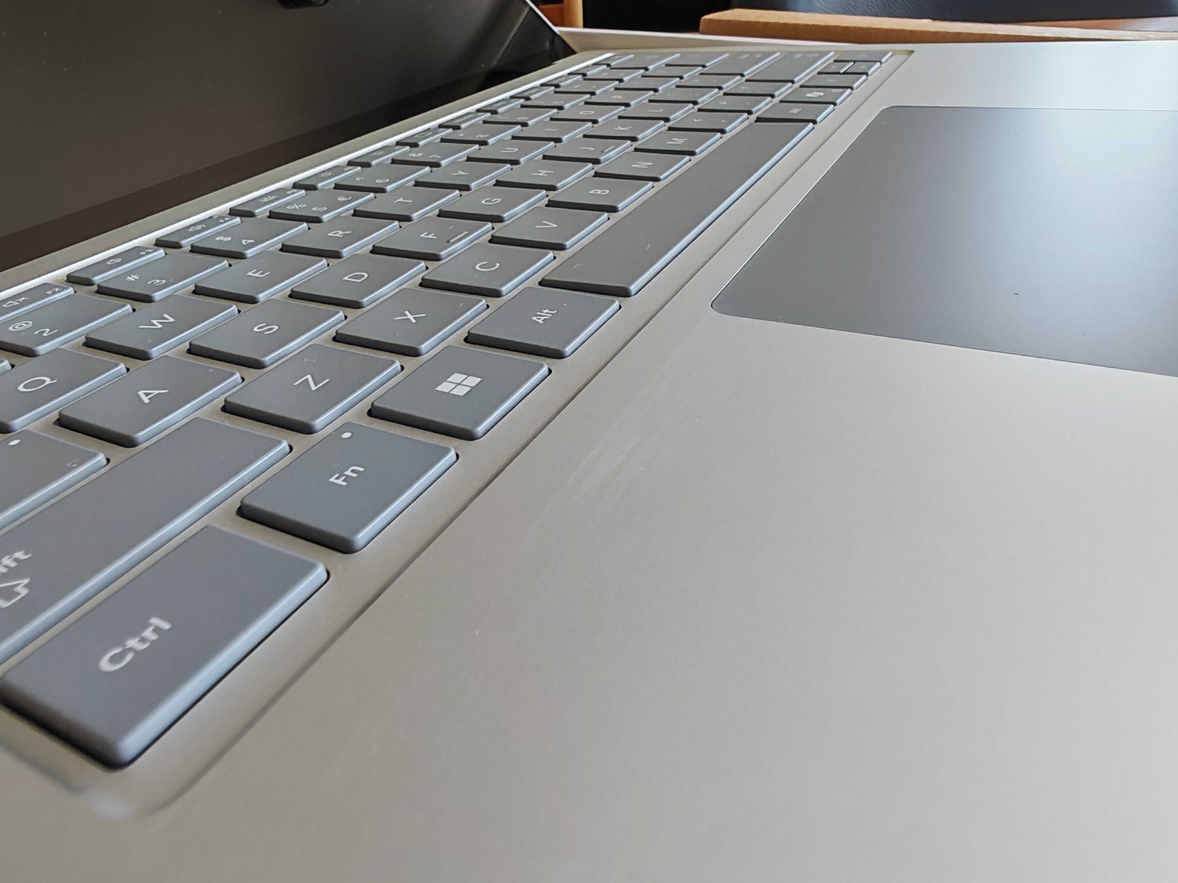 Laptop 2w1 Microsoft Surface Laptop Copilot+ PC 13,8"