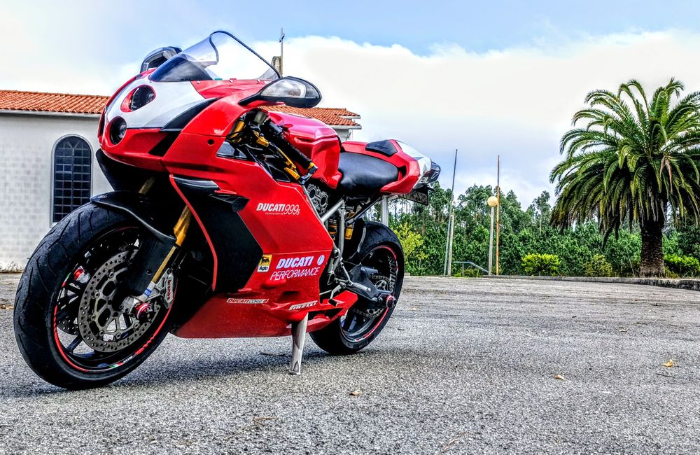 Vendo espetacular Ducati 999 S !