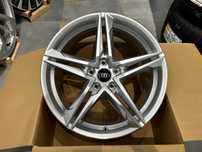Oryginalne felgi 18 5x112 ET40 Audi A4 B8 B9 A6 C7 C8 Q5 8W0/601025R