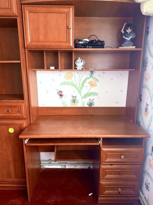 Продам стінку у дитячу кімнату